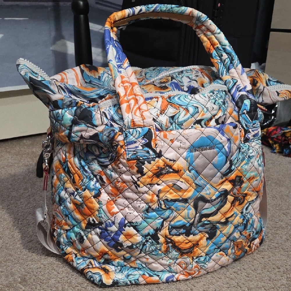 Quilted Floral Tote Bag in Blue and Orange - Picture 12 of 16